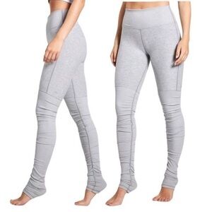 ALO Yoga Light Gray Leggings